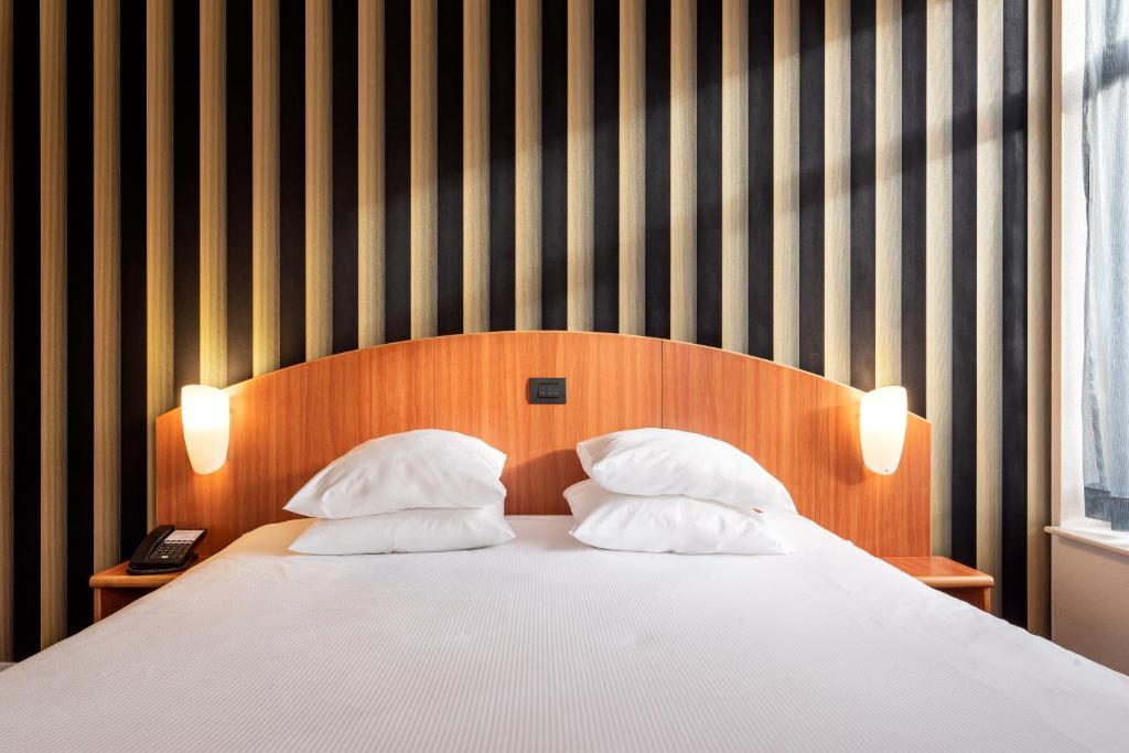 Aris Grand Place Hotel Брюксел Екстериор снимка