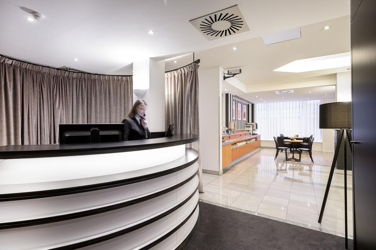 Aris Grand Place Hotel Брюксел Екстериор снимка